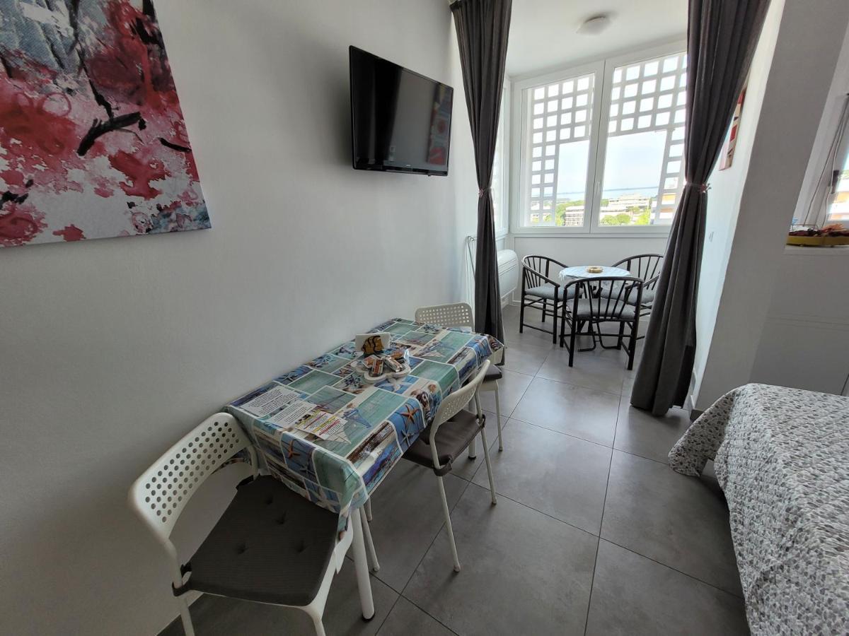 Rosato 2 Sea View Apartment Линьяно-Саббьядоро Экстерьер фото