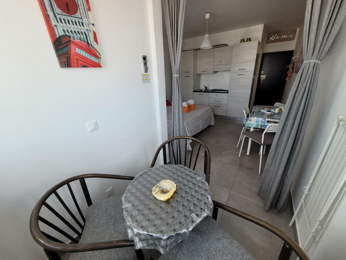Rosato 2 Sea View Apartment Линьяно-Саббьядоро Экстерьер фото